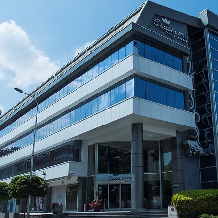 Queen'S Hotel - Zebra Centre 스코페 외부 사진