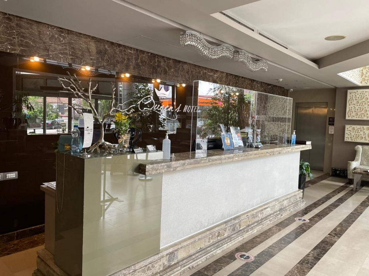Queen'S Hotel - Zebra Centre 스코페 외부 사진
