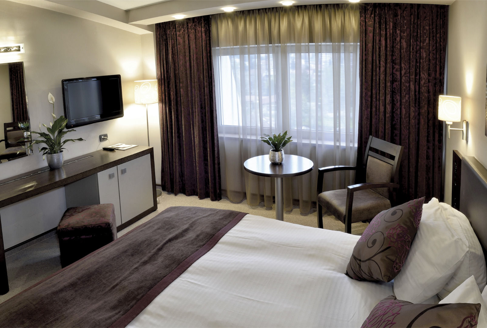 Queen'S Hotel - Zebra Centre 스코페 객실 사진